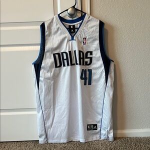Dallas Mavericks White Basketball Jersey